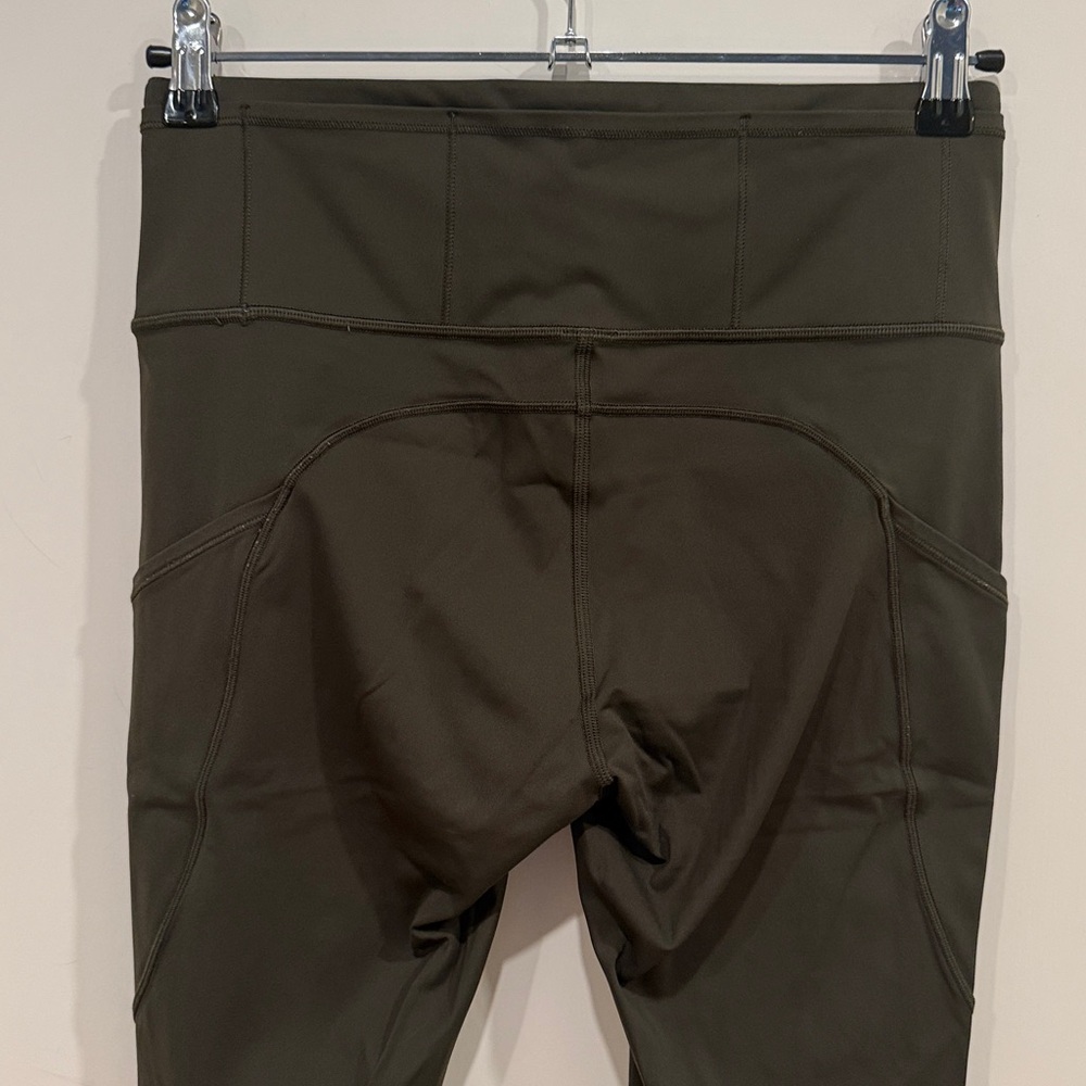 LULULEMON 7 Pocket Leggings in Olive Green sz 8 EUC - Picture 4 of 9